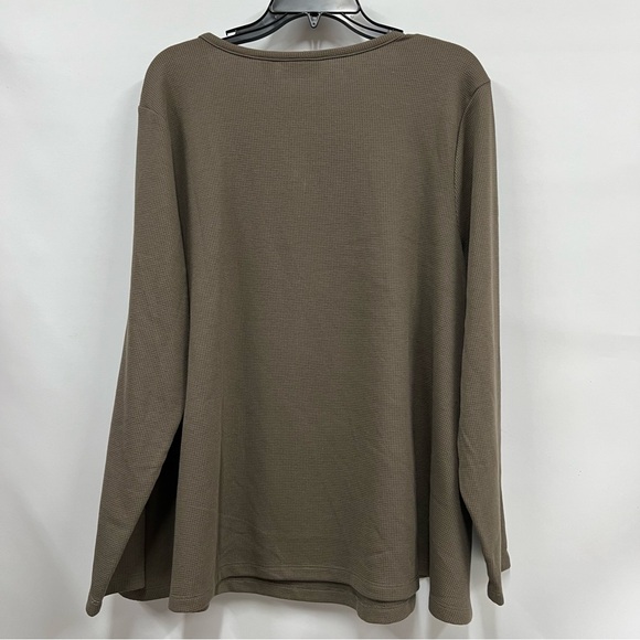 Waffle knit xl split v-neck swing top - Picture 2 of 12
